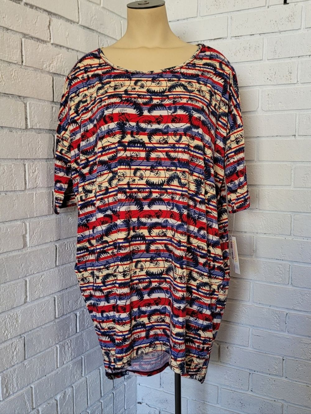 LuLaRoe Irma Tunic Top - Patriotic Eagle Americana Stripe - NWT Small